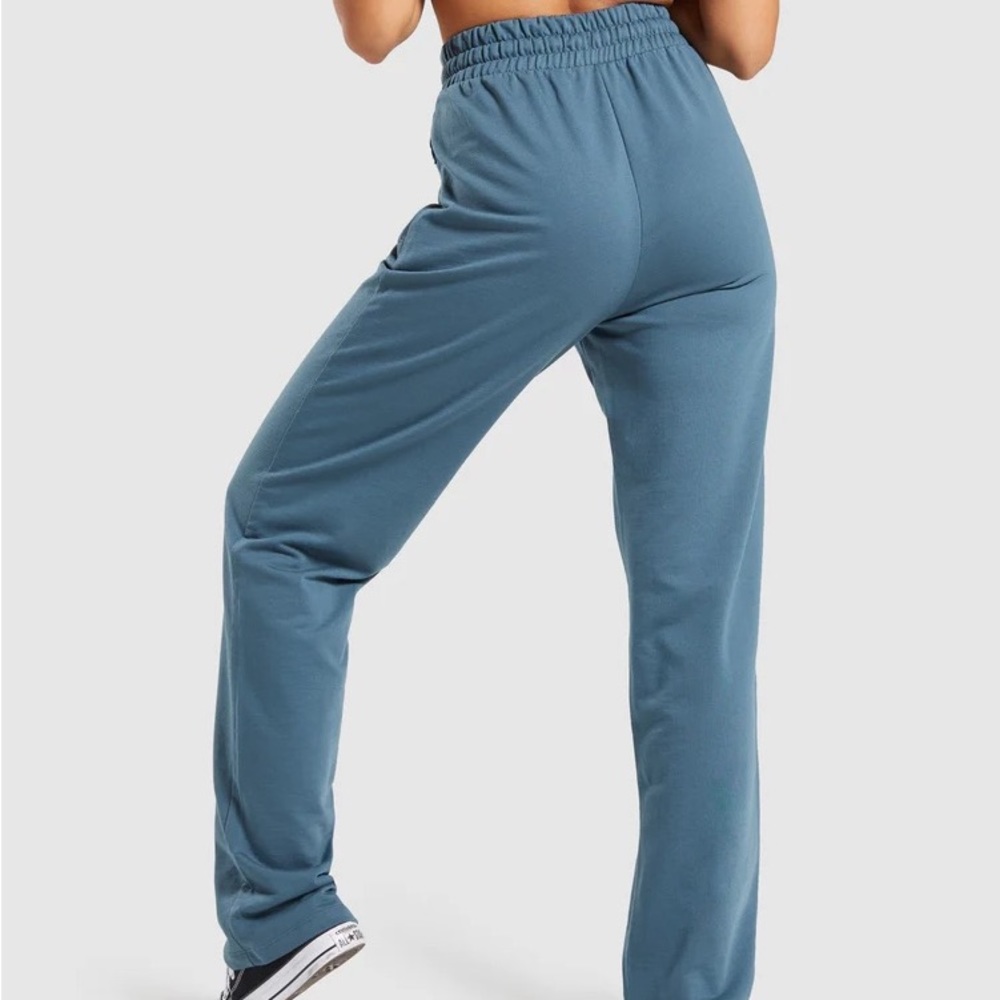 Gymshark Straight Leg Pants in Slate Blue